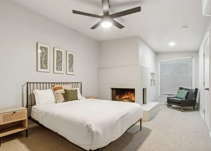 Mid-century Modern Casita * Phoenix